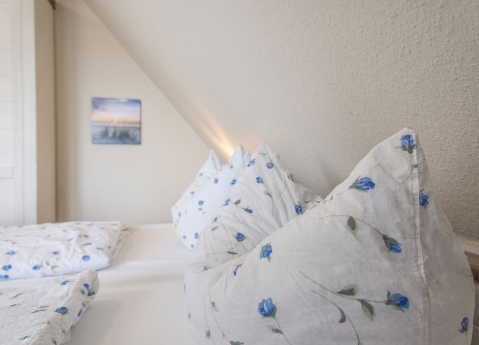 Ferienwohnung Am Wald 30, Nr. 1  mit Balkon